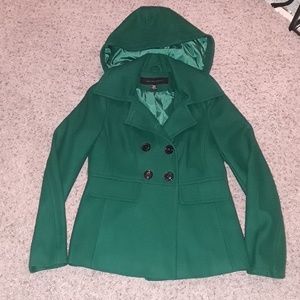Adorable green peacoat!